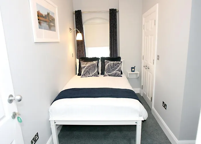 The Sliding Rock 3* Galway